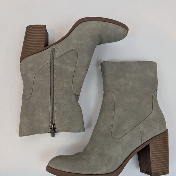 Maurices Addison Mid Ankle Block Heel Booties in Gray, Sz 8.5 - Picture 3 of 5